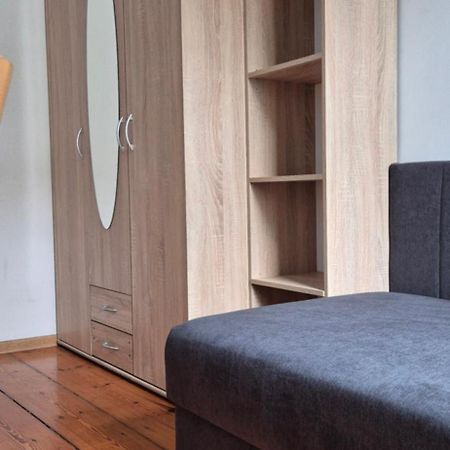 Hostel Tulip - Pokój 4 ze wspólną łazienką i kuchnią Szczecin Zewnętrze zdjęcie