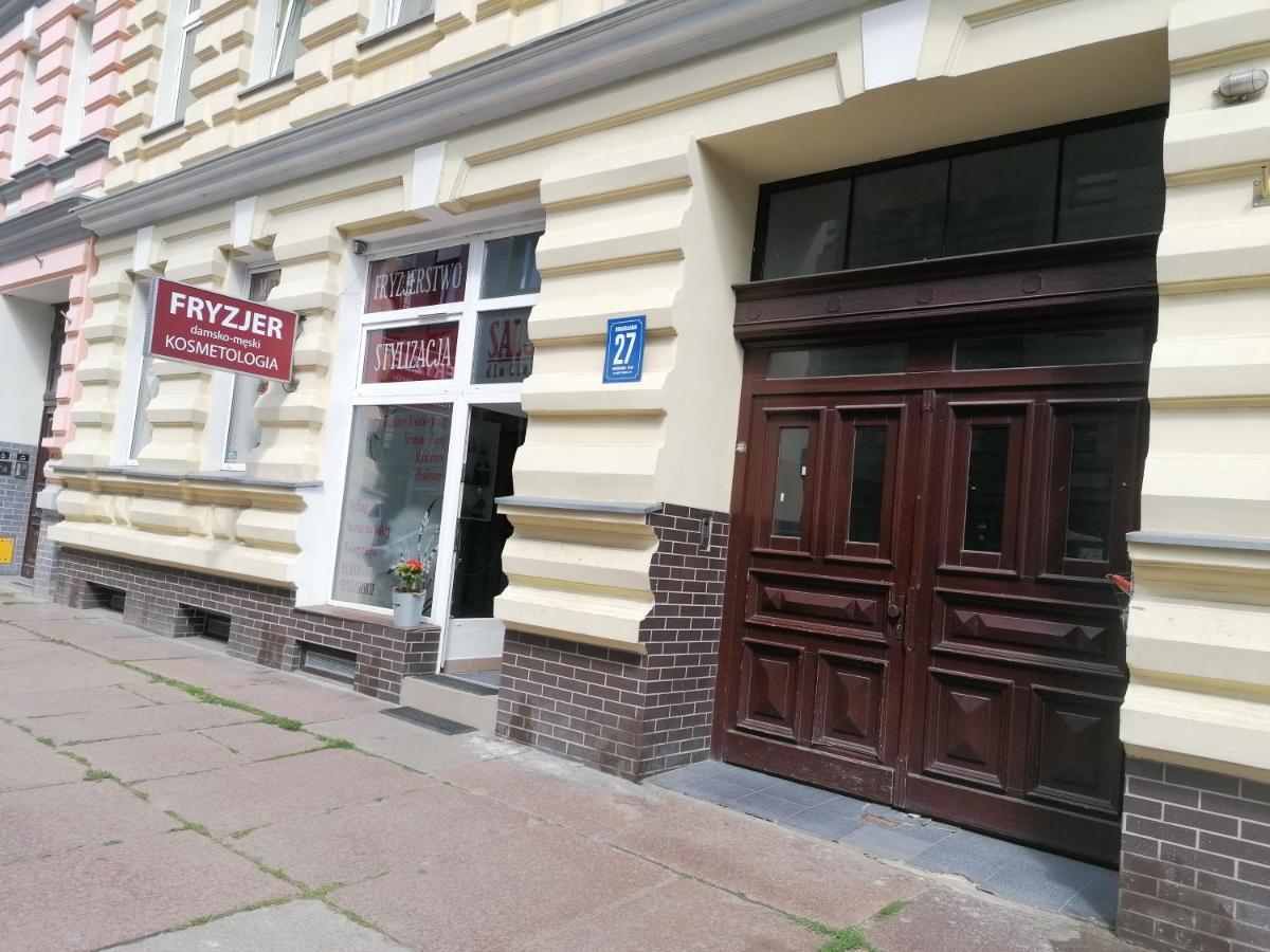 Hostel Tulip - Pokój 4 ze wspólną łazienką i kuchnią Szczecin Zewnętrze zdjęcie