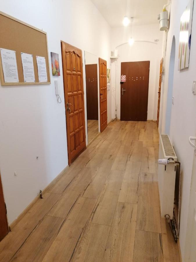 Hostel Tulip - Pokój 4 ze wspólną łazienką i kuchnią Szczecin Zewnętrze zdjęcie